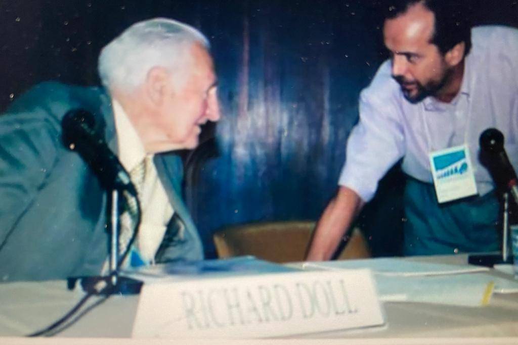 Em carta, Cesar Victora afirma que desistiu da honraria por discordar da política do governo na pandemia Em carta, Cesar Victora afirma que desistiu da honraria por discordar da política do governo na pandemia