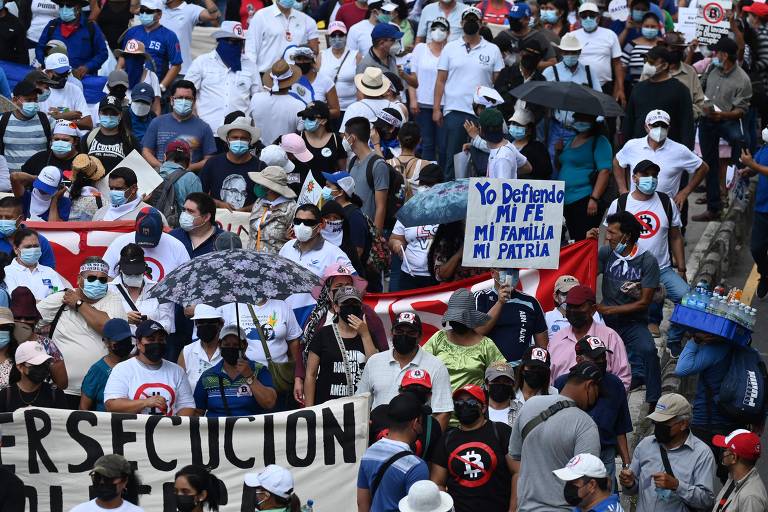 Medida é uma das poucas ações impopulares do presidente Nayib Bukele