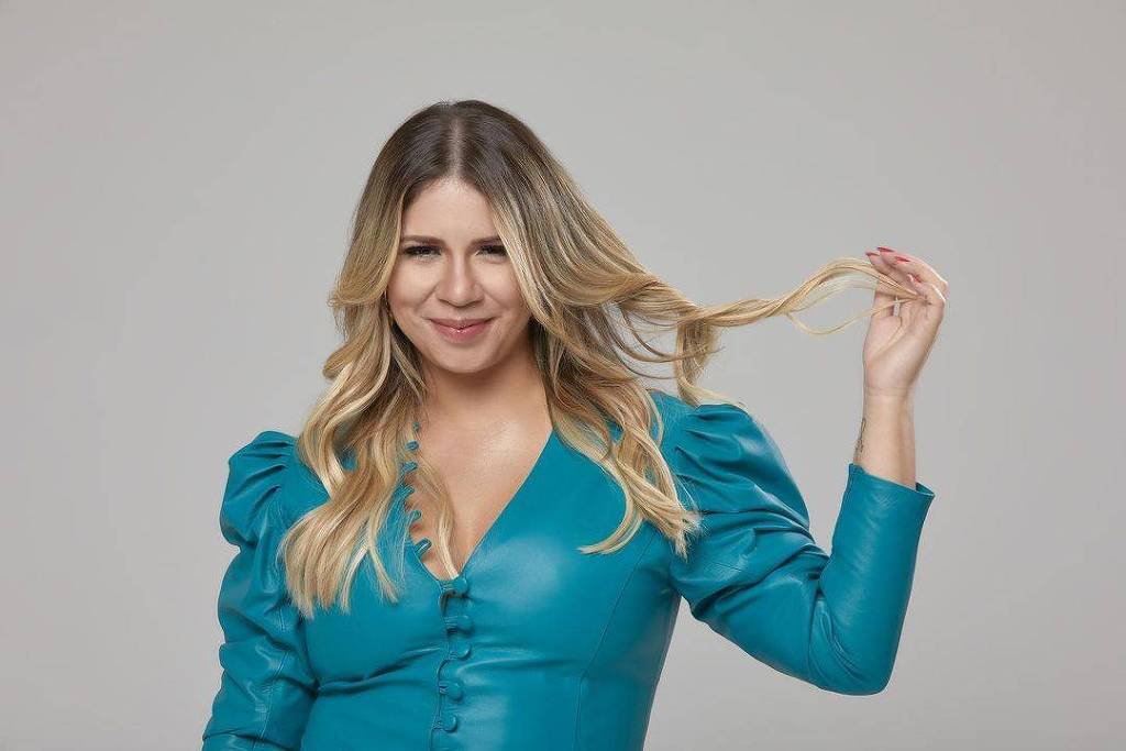 Cantora fez contato com eles pedindo para assistirem a seu novo clipe