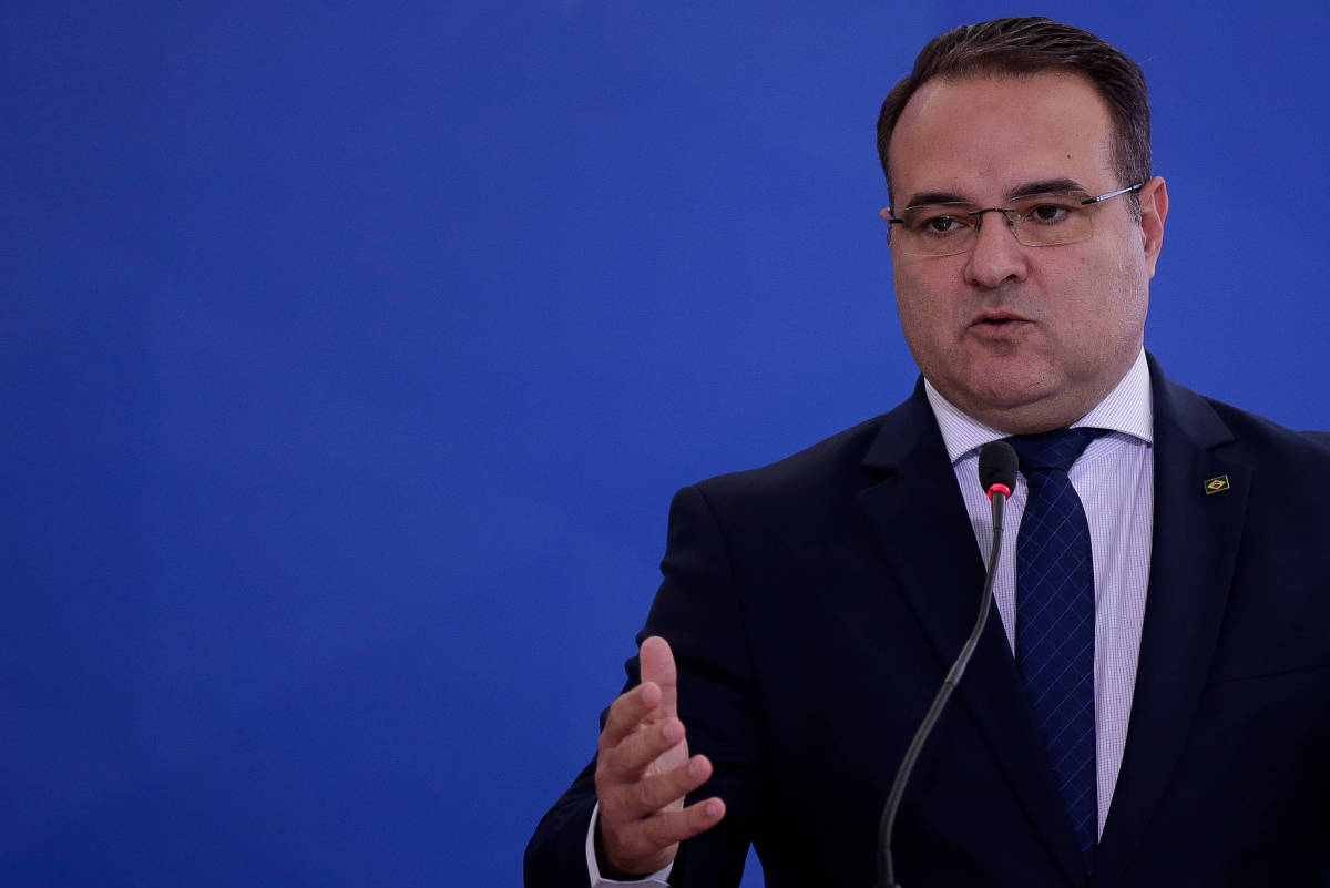 Indicado por presidente, Jorge Oliveira articula em favor de projetos de infraestrutura, telecomunicações e indicações para cargos