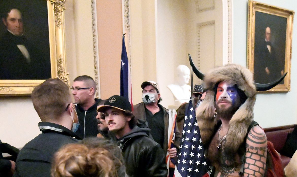 Jacob Chansley vai cumprir 51 meses de prisão