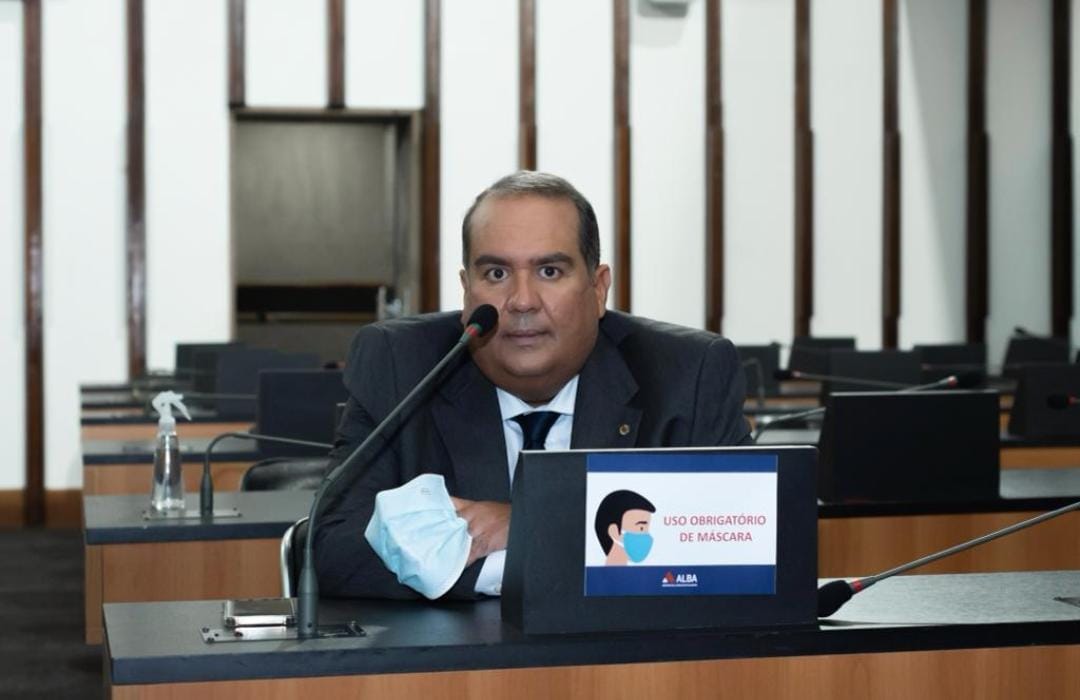 Com a mudança, a tarifa será de R$ 5,60 para pedestres e R$ 50,60 para carros de passeio, entre segunda e sexta-feira Com a mudança, a tarifa será de R$ 5,60 para pedestres e R$ 50,60 para carros de passeio, entre segunda e sexta-feira