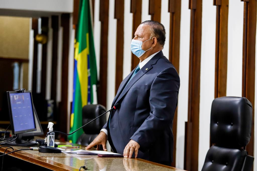 Presidente da Casa, Adolfo Menezes destacou o alcance social do trabalho do deputado à frente da Fundação Dr. Jesus Presidente da Casa, Adolfo Menezes destacou o alcance social do trabalho do deputado à frente da Fundação Dr. Jesus