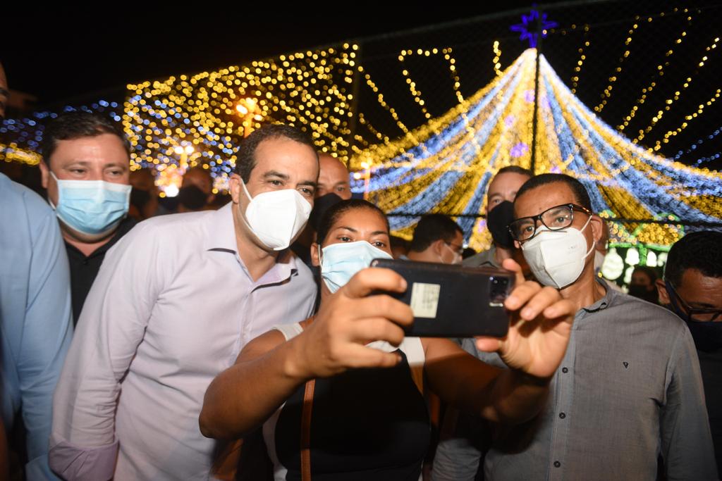 O novo cenário foi inaugurado pelo prefeito Bruno Reis na noite desta quinta-feira (18), ao lado de gestores municipais e moradores O novo cenário foi inaugurado pelo prefeito Bruno Reis na noite desta quinta-feira (18), ao lado de gestores municipais e moradores