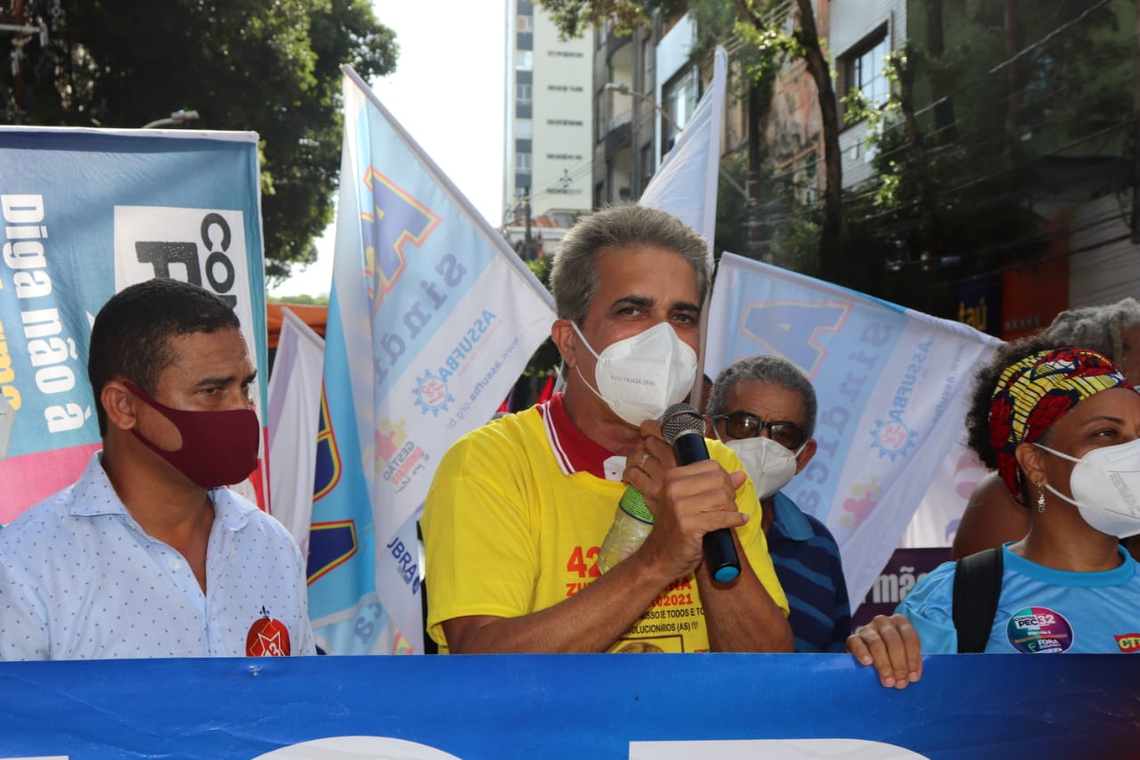 O deputado avaliou que o racismo no Brasil "ficou ainda mais evidente com Bolsonaro na presidência da República"