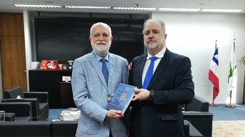 Presidente eleito do TJ, Castelo Branco, e o PGR Augusto Aras se encontram em Brasília 