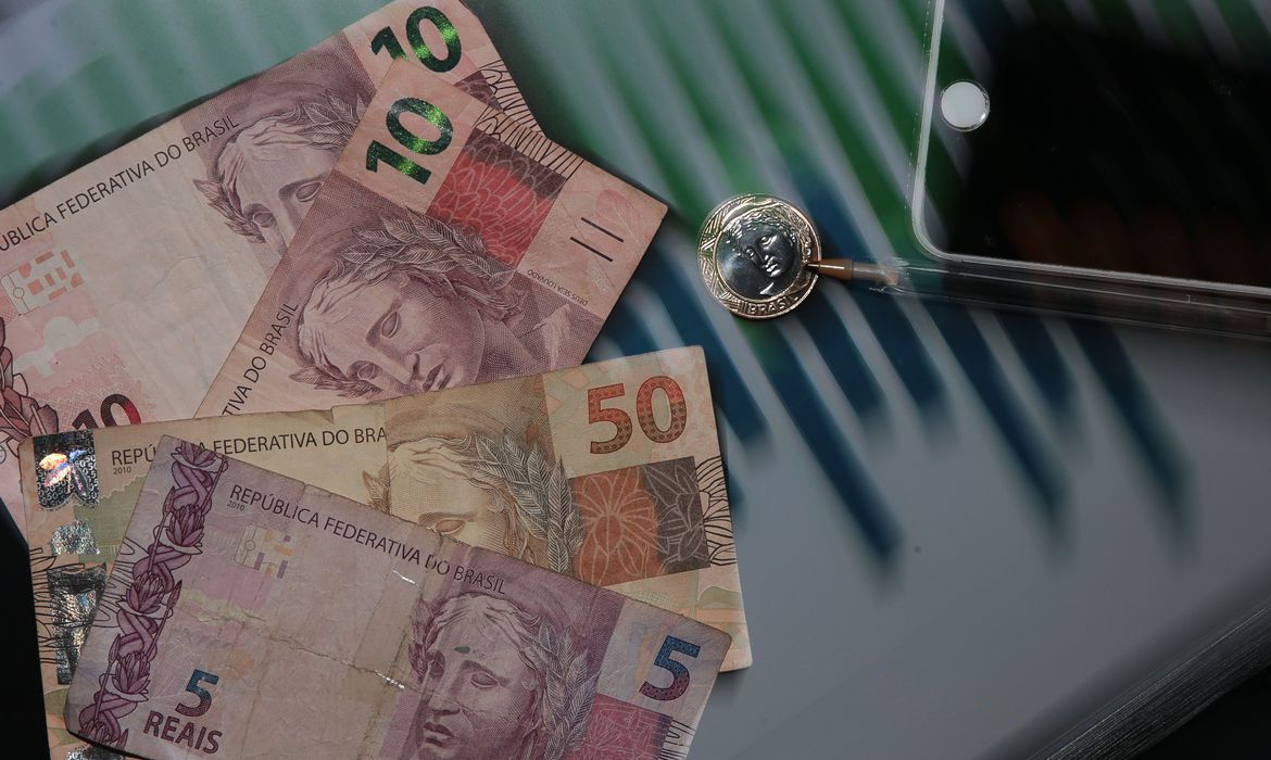Alta foi de 0,6 ponto percentual em relação a setembro
