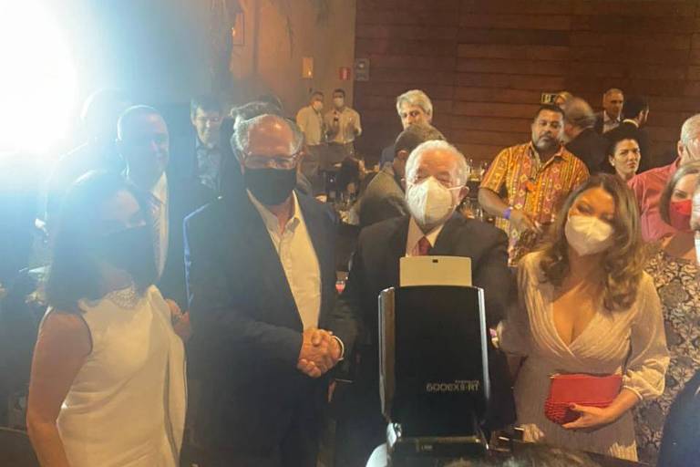 Lula durante o jantar com Alckmin, em São Paulo Lula durante o jantar com Alckmin, em São Paulo