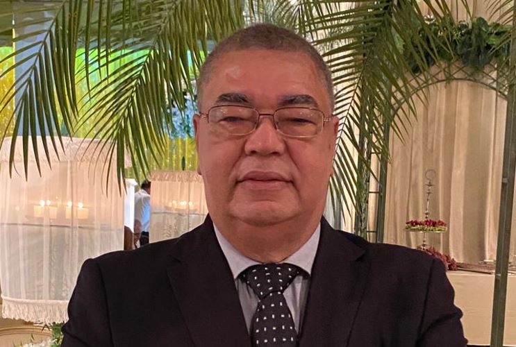 O advogado Ademir Ismerim, especialista em Direito Eleitoral, assina a petição em favor do Democratas da Bahia