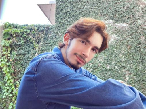 Apresentação da obra de estreia do poeta será na Livraria do Shopping Paseo, das 17h às 21h Apresentação da obra de estreia do poeta será na Livraria do Shopping Paseo, das 17h às 21h