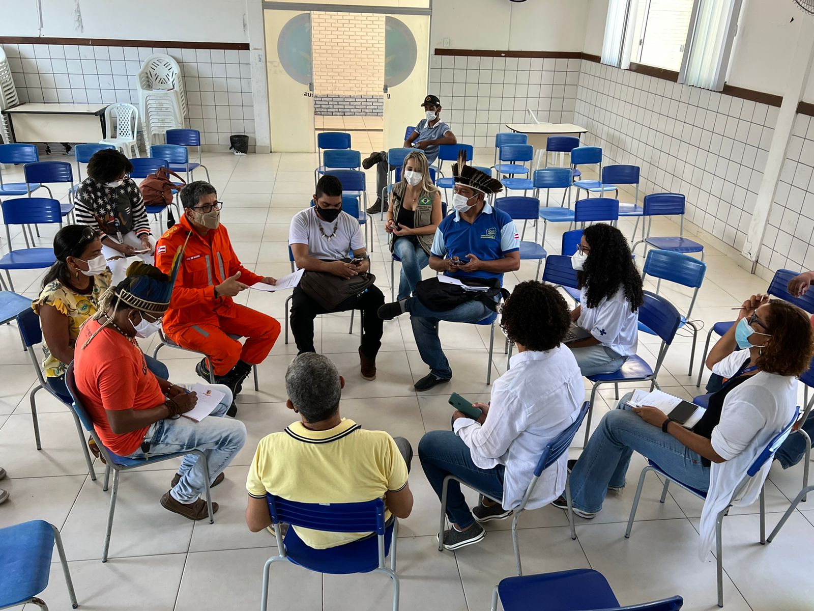 No encontro foi discutido doação de cestas básicas, reconstrução de casas e de estradas que ligam as comunidades indígenas às rodovias