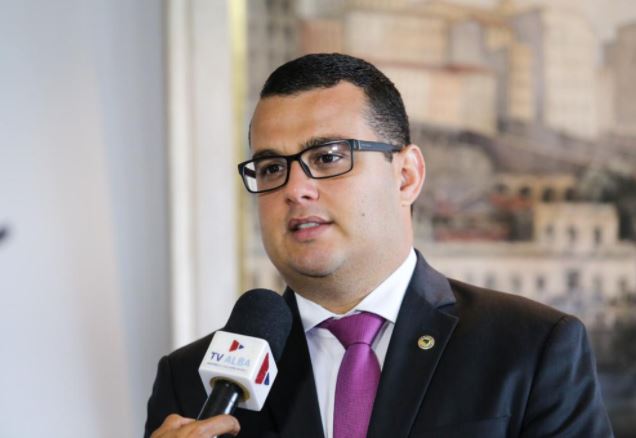 O deputado Alex Lima