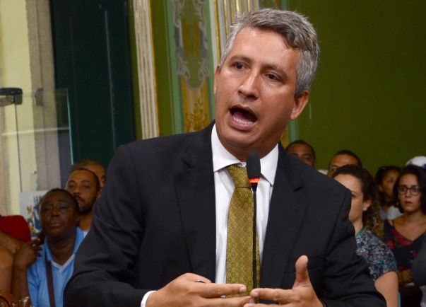 Vereador licenciado Henrique Carballal (PDT)