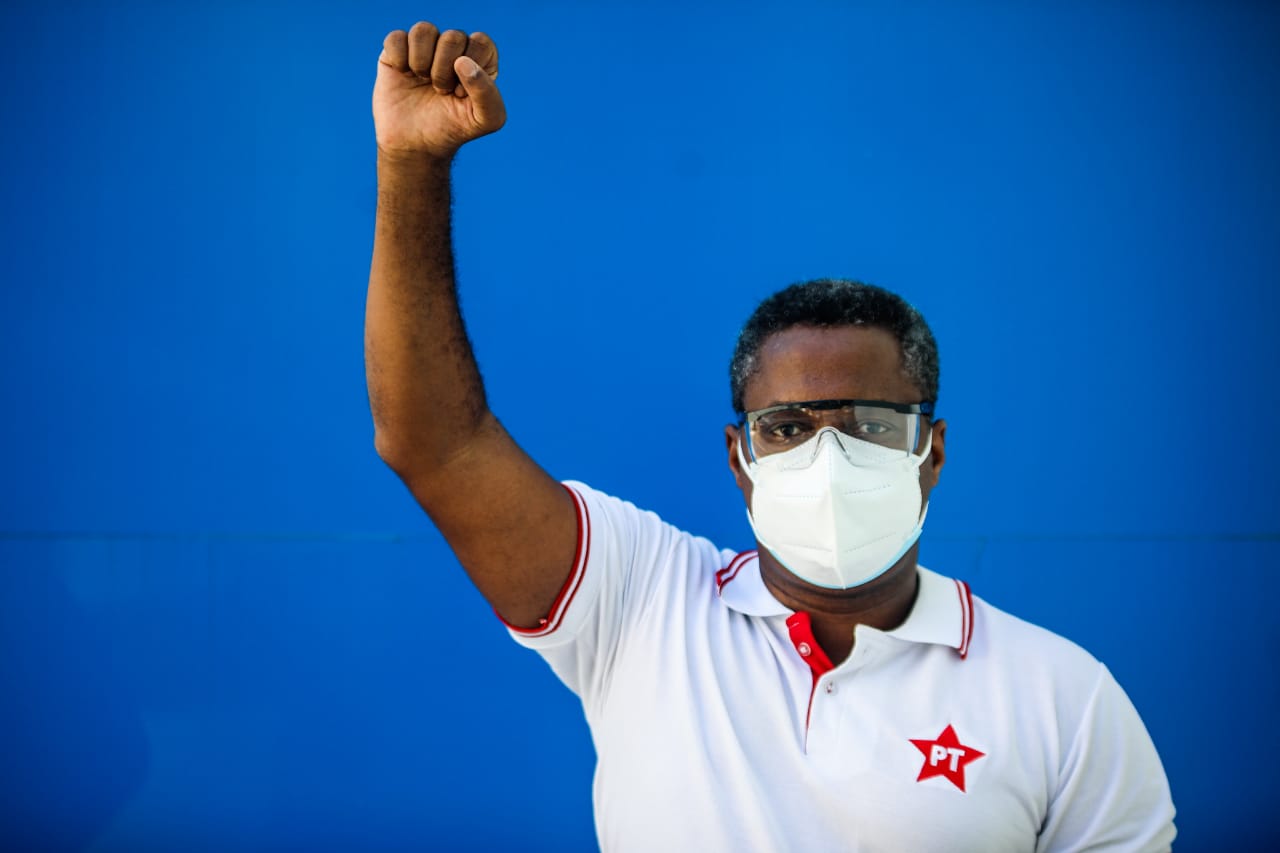Secretário de Combate ao Racismo do PT-BA, Ademário Costa