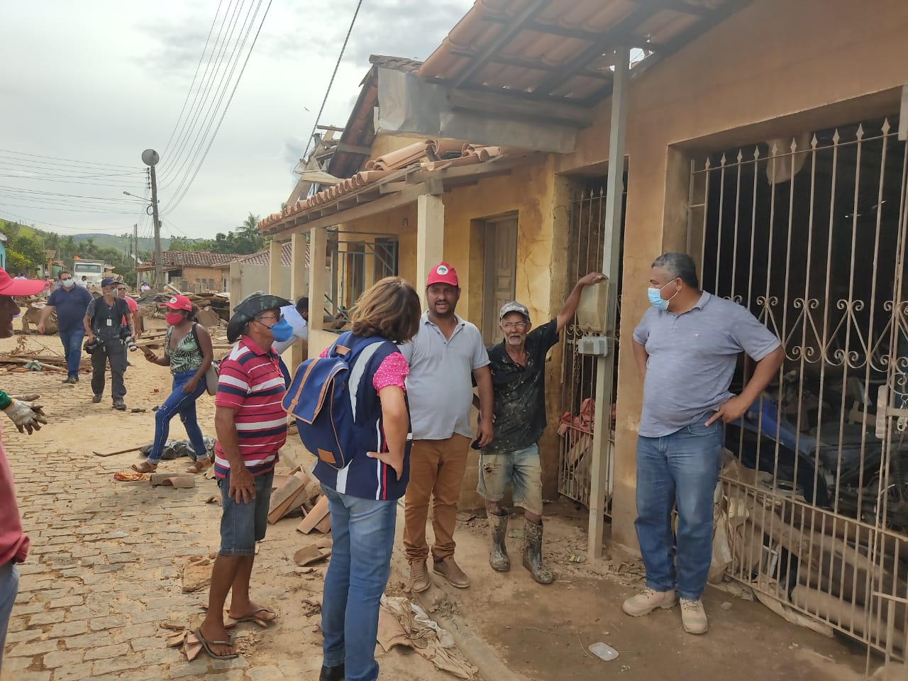Municípios da região como Prado, Itabela, Jucuruçu, Teixeira de Freitas e Porto Seguro tiveram situação de emergência reconhecida pelos governos estadual e federal e os estragos são incalculáveis
