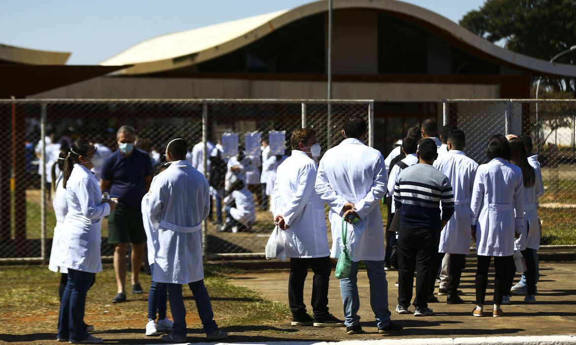 Os participantes terão que obrigatoriamente usar máscara Os participantes terão que obrigatoriamente usar máscara