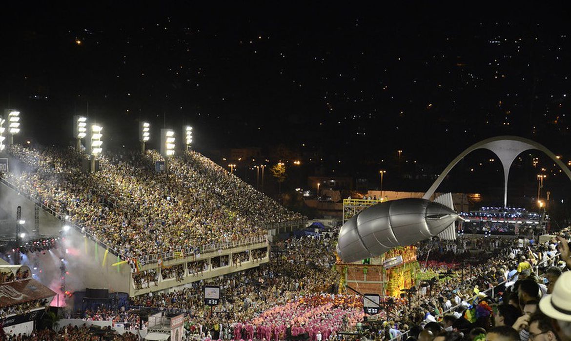 Folia será nos dias 26, 27 e 28 de fevereiro e 1º de março Folia será nos dias 26, 27 e 28 de fevereiro e 1º de março