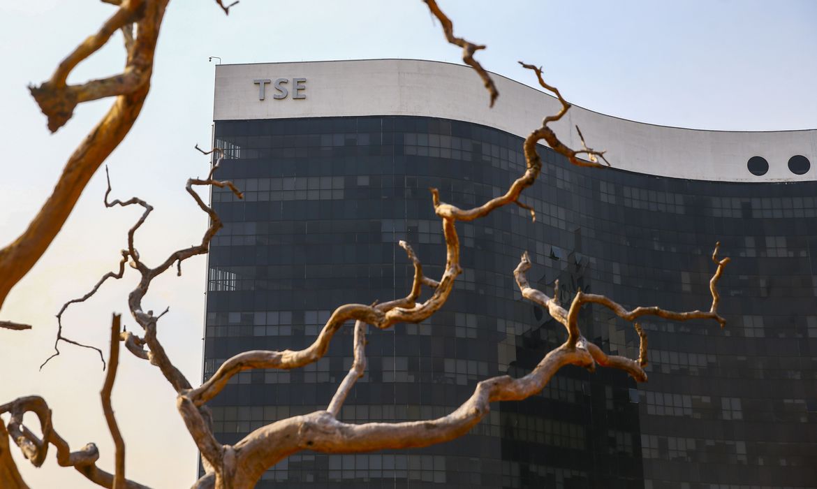 Horário gratuito neste semestre é para legendas divulgarem seus ideais