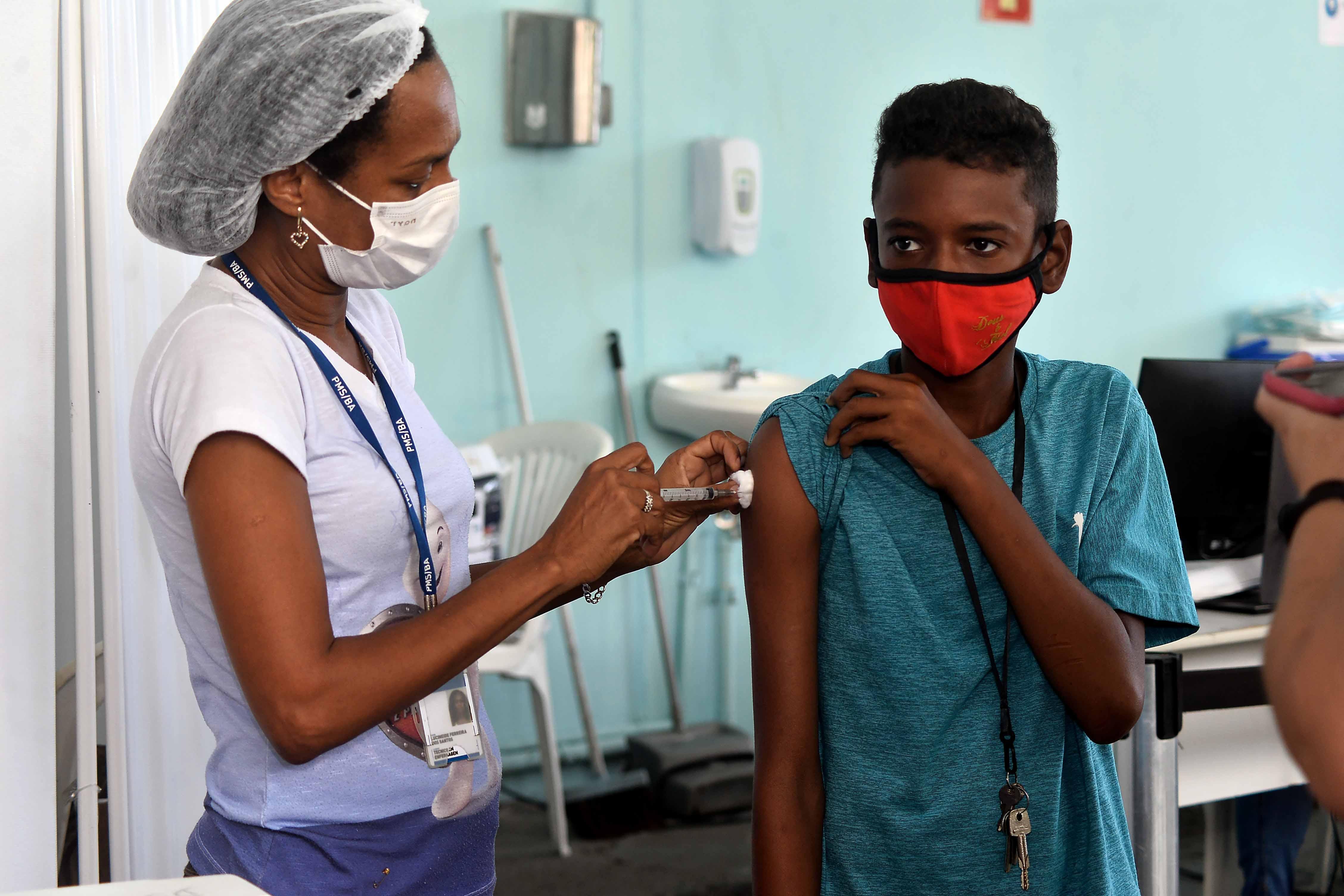 Os postos de vacinação funcionam das 8h às 16h