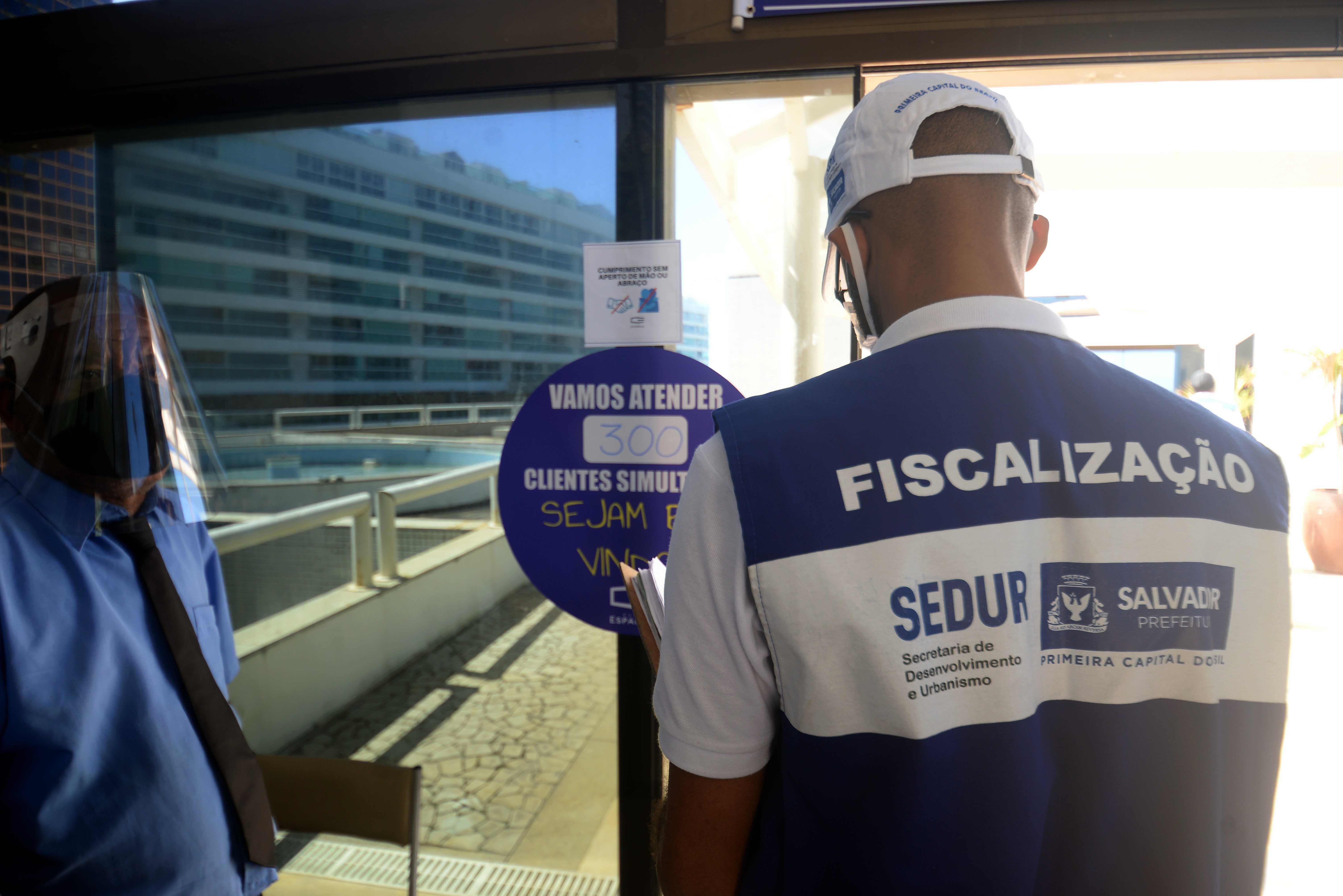 As ações buscam fiscalizar o cumprimento dos protocolos sanitários determinados na Fase Verde