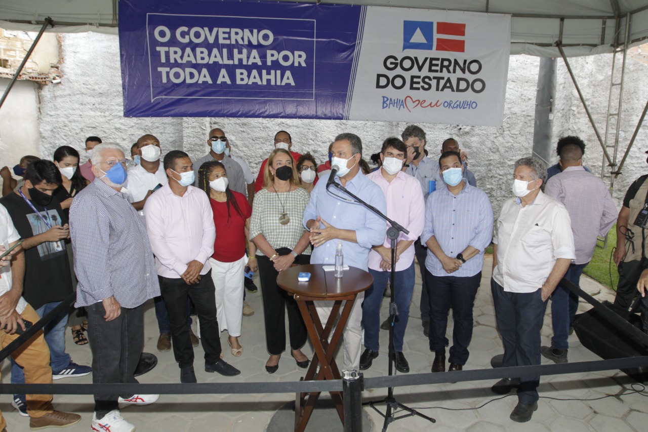 As chaves foram entregues pelo governador Rui Costa no conjunto habitacional construído em Massaranduba