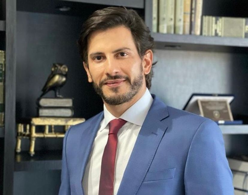 O advogado ainda explicou como funciona a Lei das Eleições no Brasil, trazendo esclarecimento de como as plataformas digitais devem se comportar no período