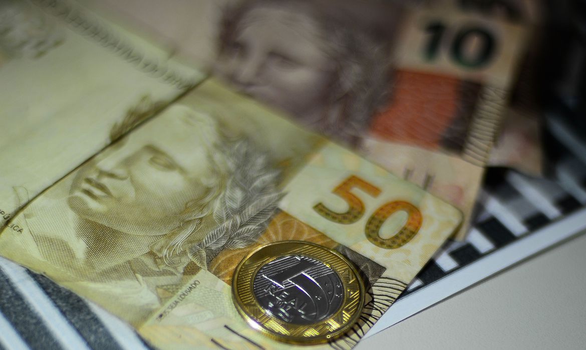 Esse é o primeiro dia que prestadores de serviços para pessoas jurídicas precisam utilizar o sistema no padrão nacional