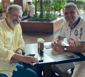 Nilo e Lessa: encontro descontraído e apelo para que fique no governo