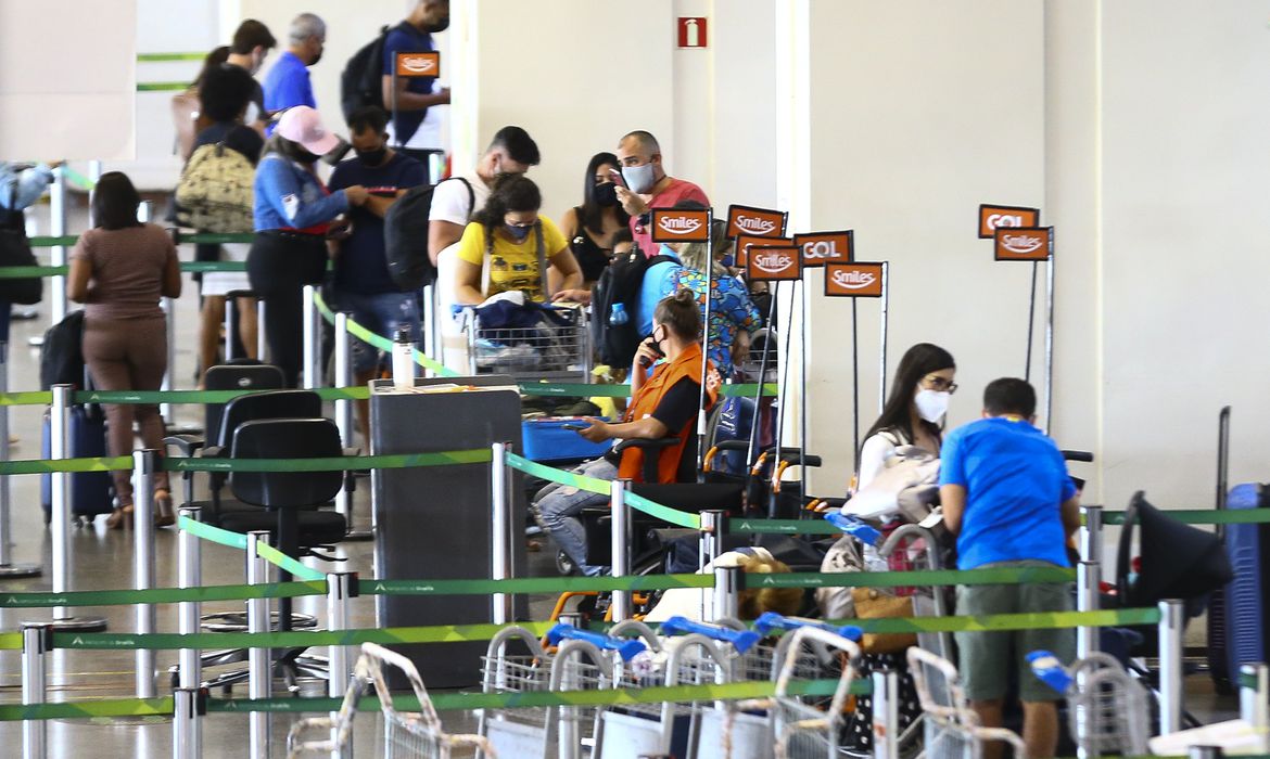 Transporte aéreo influenciou a segunda alta seguida do setor