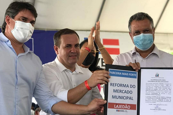 Governador Rui Costa (PT) autorizou diversas obras no município de Lajedão