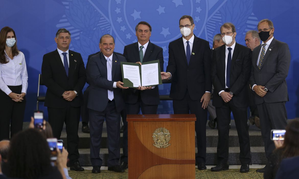 Protocolo de intenção para qualificação profissional foi assinado hoje