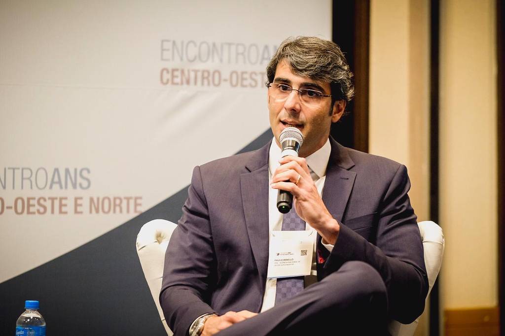 Presidente da ANS, Paulo Vanderlei Rebello Filho é o único diretor efetivo da agência reguladora; há quatro cadeiras vagas