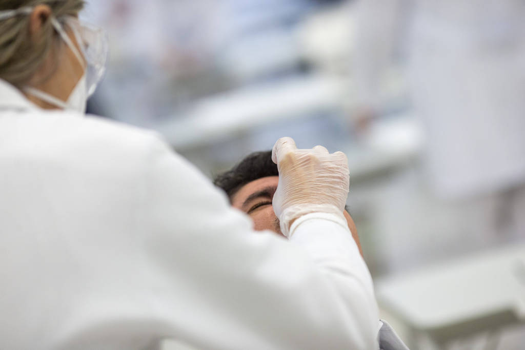 Testagem rápida contra a Covid-19