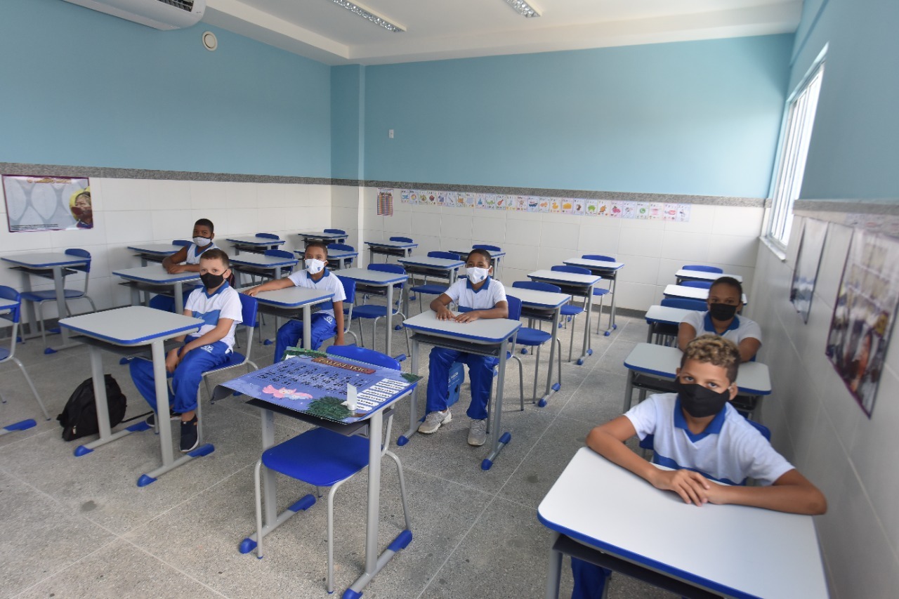 Sala de aula da nova Escola Municipal Professor Afonso Temporal, em Valéria