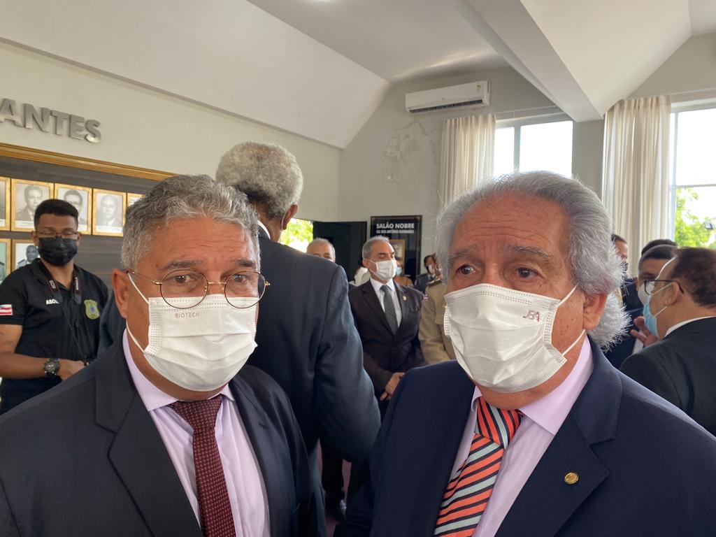 A fala do deputado estadual foi feita na manhã de hoje durante cerimônia cívico-militar que marca o aniversário de 197 anos da Polícia Militar da Bahia