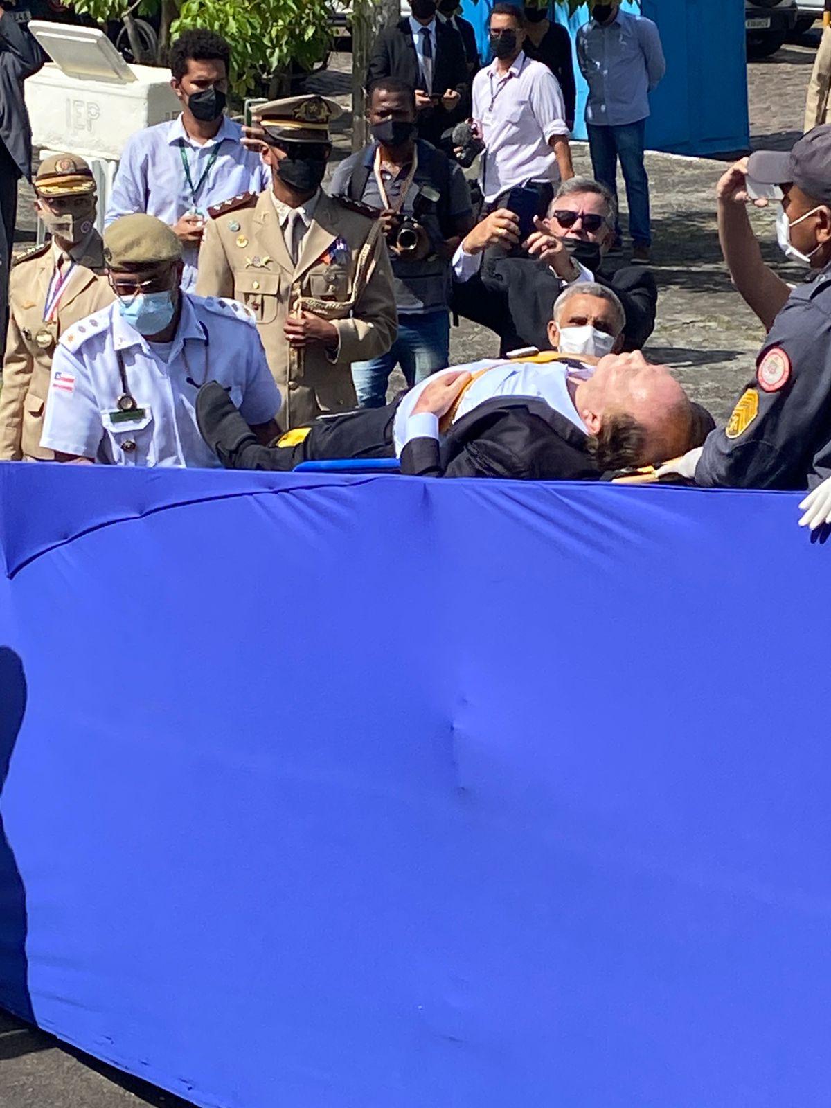 Uma equipe do Serviço de Atendimento Móvel de Urgência (Samu) foi logo acionada para prestar os primeiros atendimentos ao pepista Uma equipe do Serviço de Atendimento Móvel de Urgência (Samu) foi logo acionada para prestar os primeiros atendimentos ao pepista