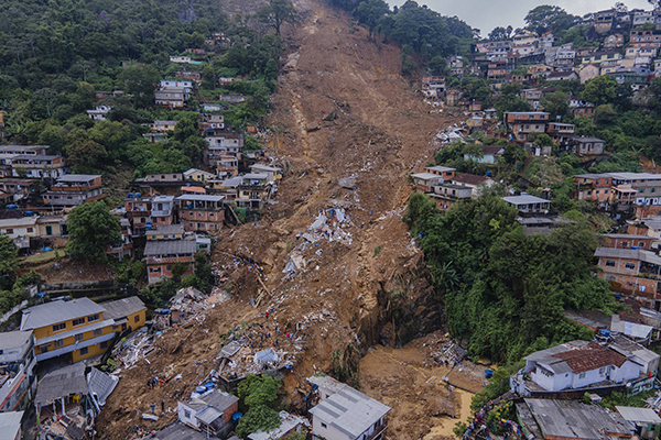 idade foi atingida por fortes chuvas em fevereiro e março idade foi atingida por fortes chuvas em fevereiro e março