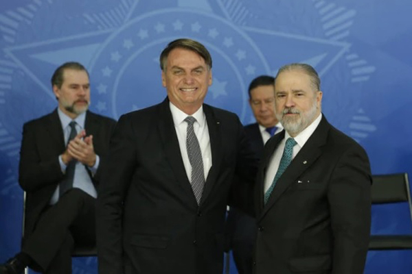 Jair Bolsonaro e Augusto Aras