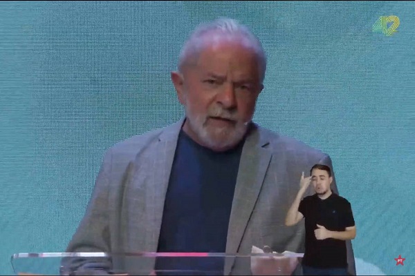 O ex-presidente Lula em evento de comemoração dos 42 do PT O ex-presidente Lula em evento de comemoração dos 42 do PT