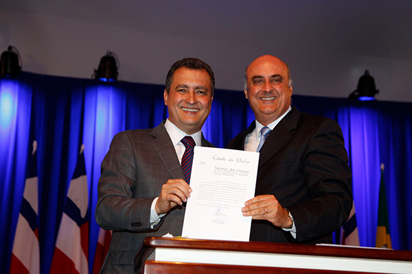 O governador Rui Costa e o ex-secretário de Administração Penitenciária Nestor Duarte