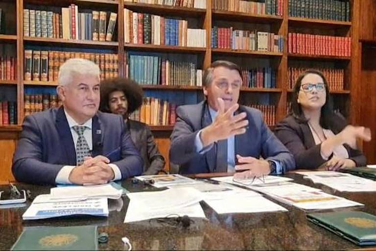  O presidente Jair Bolsonaro durante live em que afirmou que mostraria supostas provas de fraudes na eleição de 2018