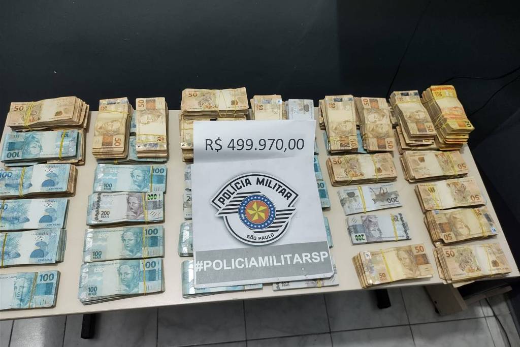 Parte dos R$ 500 mil apreendidos pela PM com irmão do senador Davi Alcolumbre em São Paulo