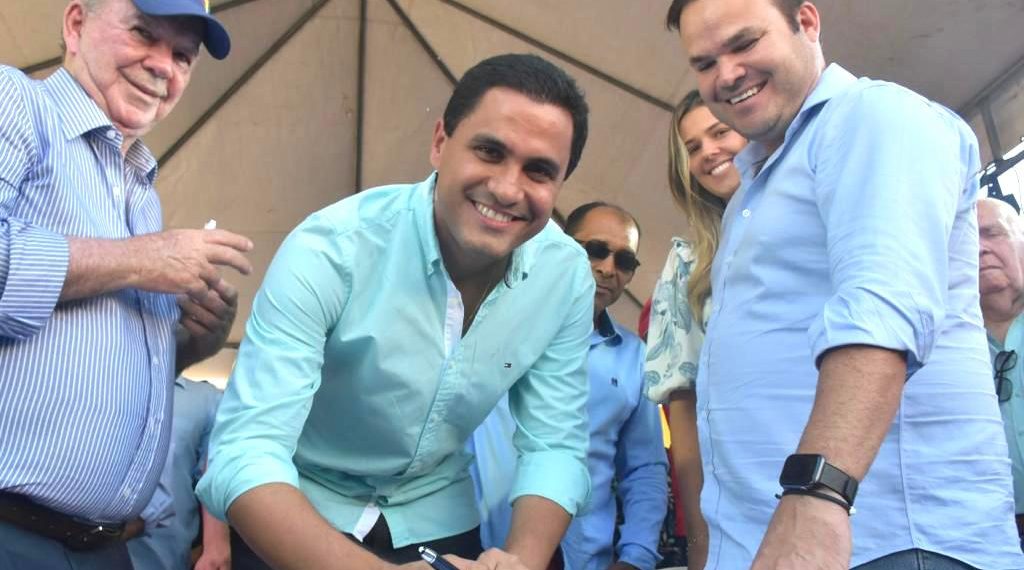 Segundo informou o site Jornal da Chapada, Ricardo Mascarenhas deve se afastar do mandato e o vice David dos Anjos, também do PP, assume a prefeitura e completa o mandato até 2024