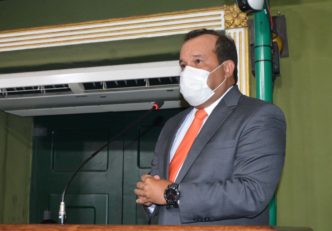 Vereador Geraldo Jr., que se reelegeu ontem presidente da Câmara de Salvador para biênio 2023/2025 dentro de acordo do MDB para apoiar PT na Bahia