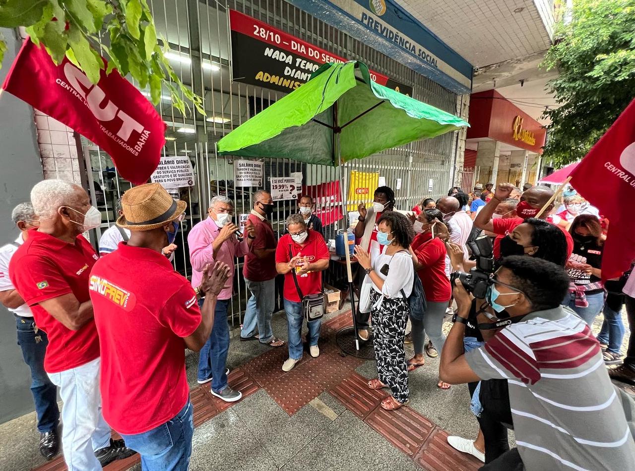 Decisão foi tomada em assembleia realizada nesta sexta-feira (25)