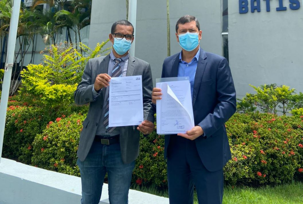 Vereadores ainda pediram providências quanto à possível ato de improbidade administrativa Vereadores ainda pediram providências quanto à possível ato de improbidade administrativa