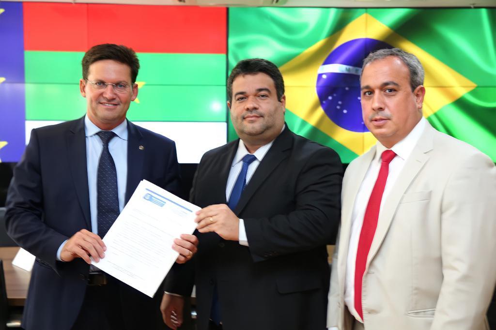 O edil salientou que o Governo Federal vem atuando com louvor no Sudoeste e em toda Bahia