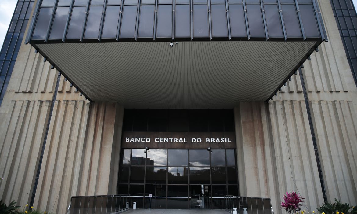 Ficou em 5,23% contra 5,17% na semana passada, segundo o BC