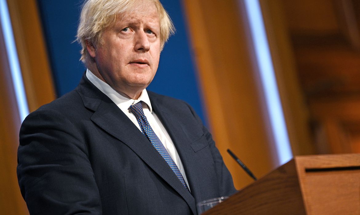 Para Boris Johnson, Ocidente precisa apertar cerco