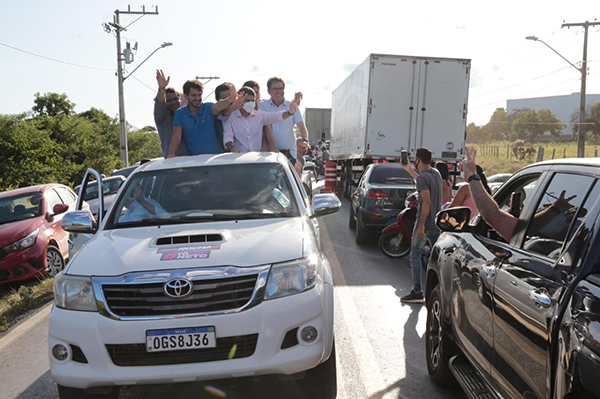 Neto foi recebido no município com uma carreata